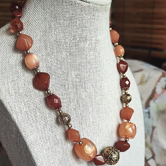 Robert Rose Signed Acrylic Tumbled Stones Gold Filigree Beads Choker Necklace - Picture 1 of 14